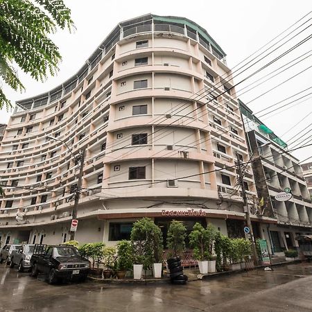 New Suanmali Hotel Бангкок Екстер'єр фото