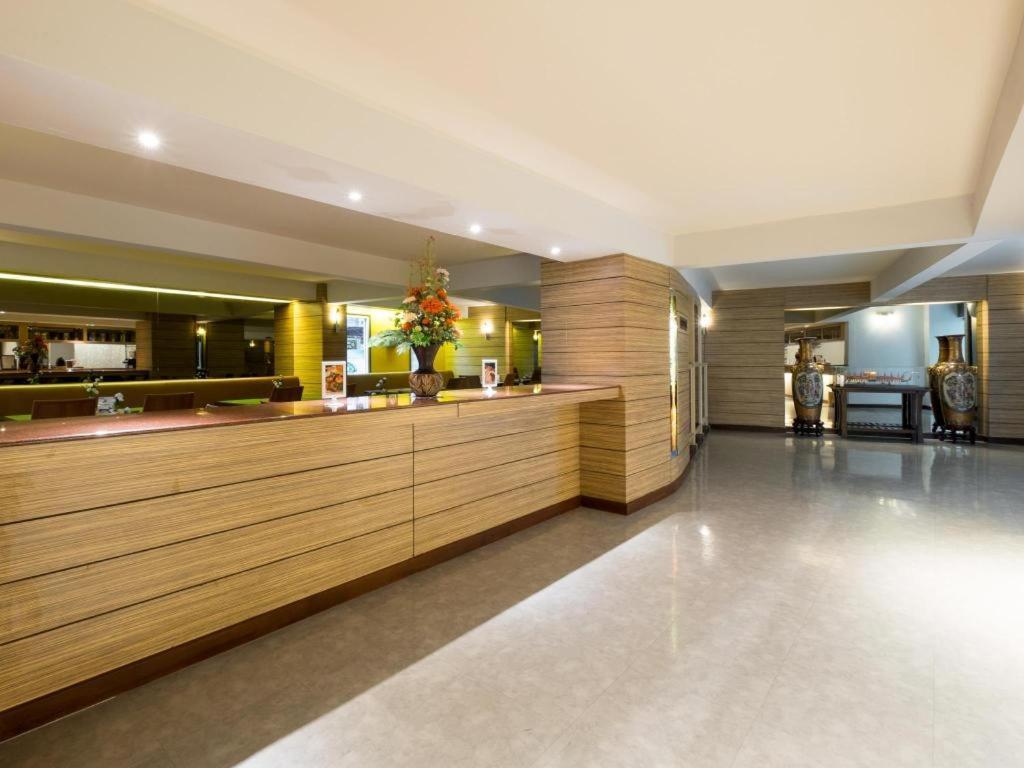 New Suanmali Hotel Бангкок Екстер'єр фото