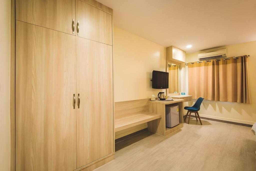 New Suanmali Hotel Бангкок Екстер'єр фото