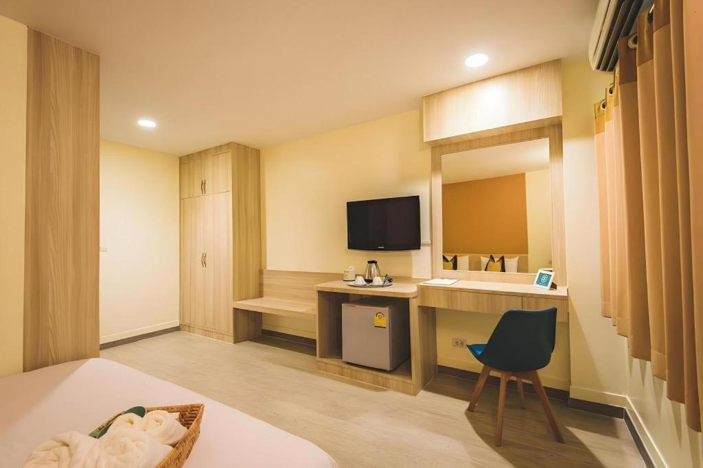 New Suanmali Hotel Бангкок Екстер'єр фото