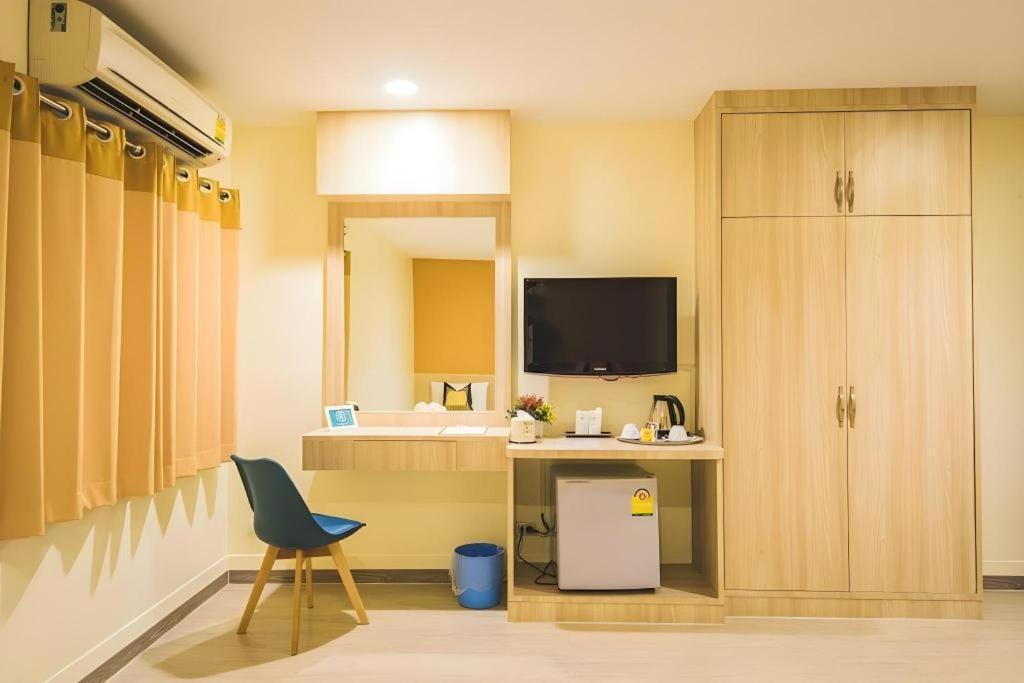New Suanmali Hotel Бангкок Екстер'єр фото