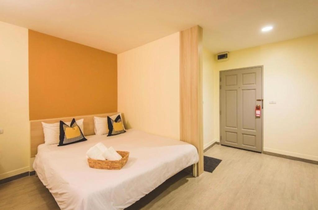 New Suanmali Hotel Бангкок Екстер'єр фото