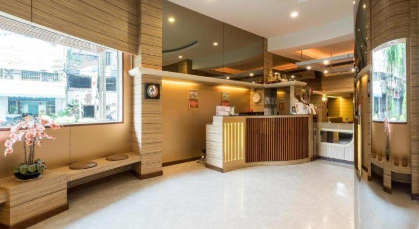 New Suanmali Hotel Бангкок Екстер'єр фото