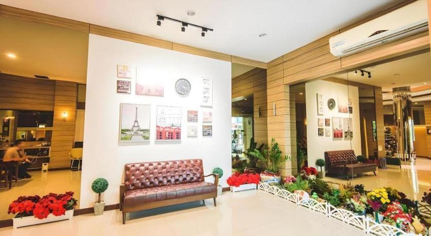 New Suanmali Hotel Бангкок Екстер'єр фото