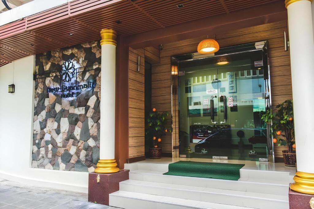 New Suanmali Hotel Бангкок Екстер'єр фото